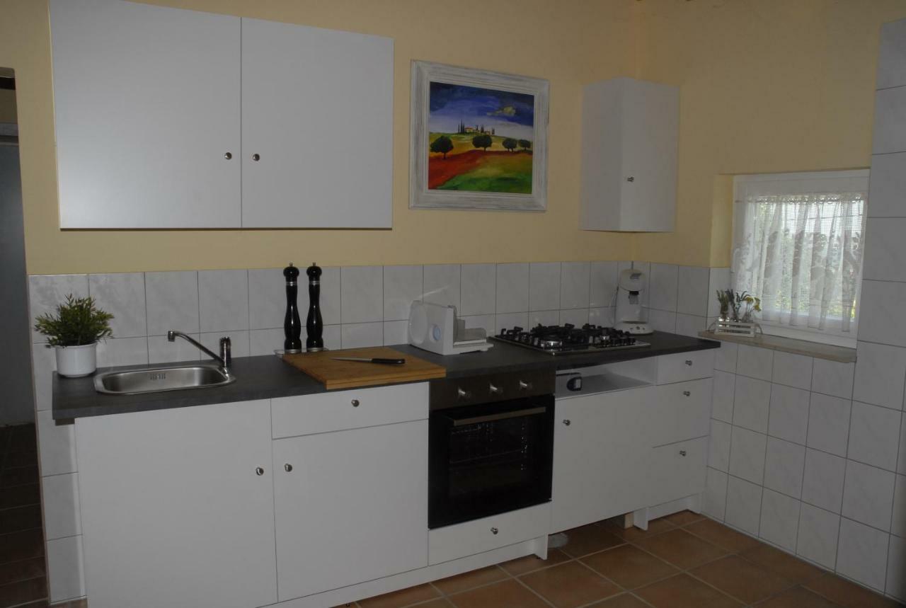 Ferienwohnung Au Pajot Ambax Esterno foto